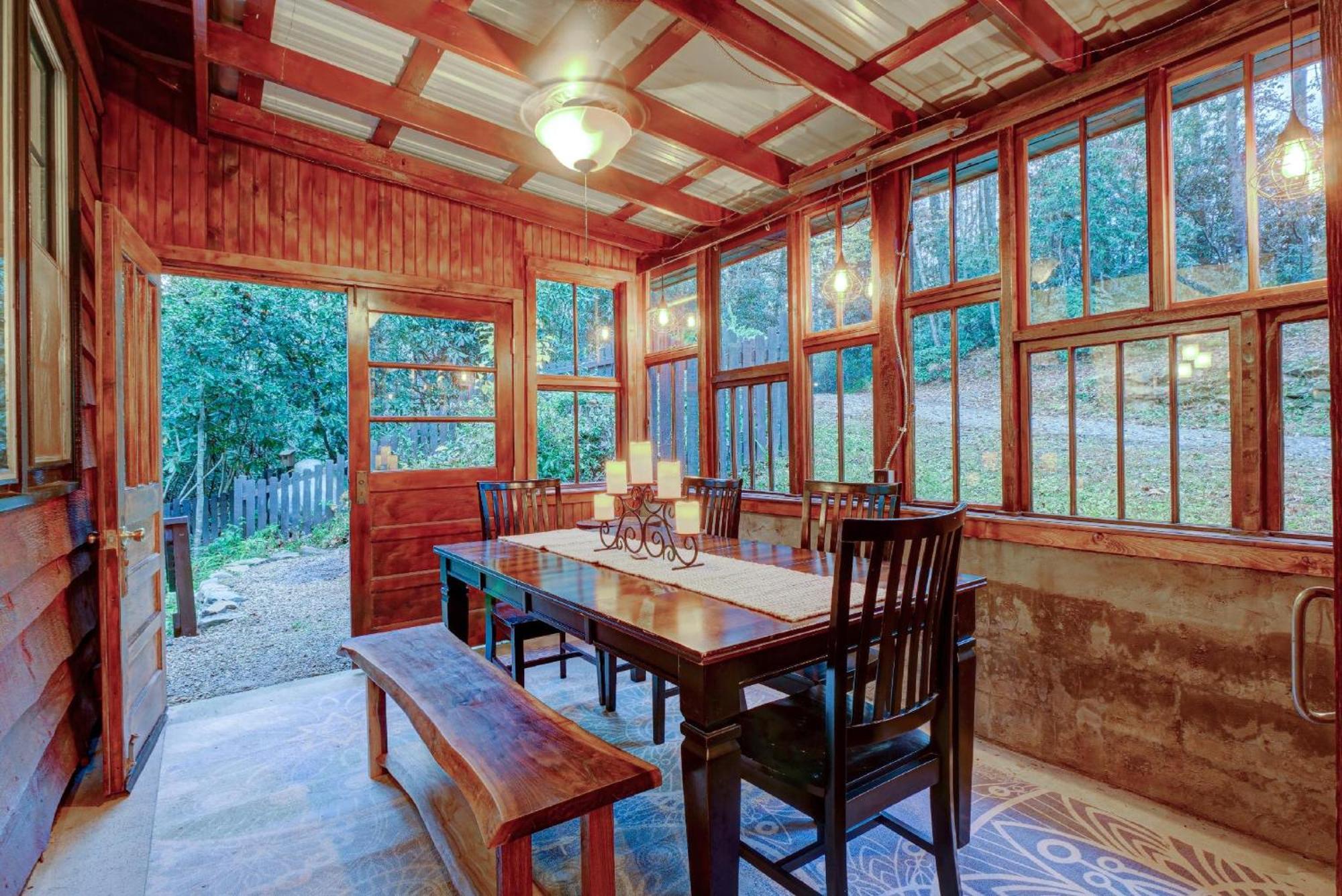 White Laurel Cottage At Linville Falls Exterior photo